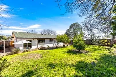 9847 Beachwood Drive, Orangevale, CA 95662 - Photo 5