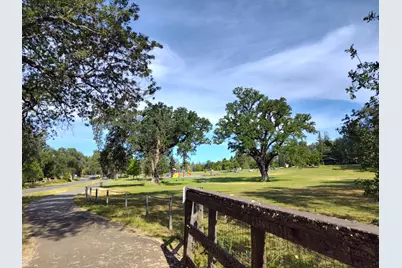 18093 Lasso Loop #B, Penn Valley, CA 95946 - Photo 25