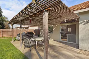 876 Cobden Way, Galt, CA 95632 - Photo 23