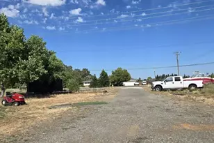 8830 Bradshaw Rd, Elk Grove, CA 95624 - Photo 15