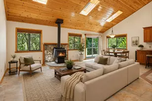 14370 Rollins Park Dr, Grass Valley, CA 95945 - Photo 11