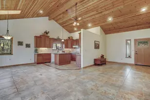 14370 Rollins Park Dr, Grass Valley, CA 95945 - Photo 7