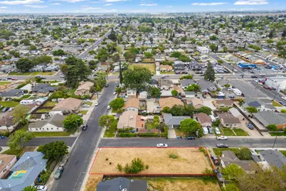 119 Almond Avenue, Manteca, CA 95337 - Photo 15