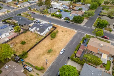 119 Almond Avenue, Manteca, CA 95337 - Photo 9