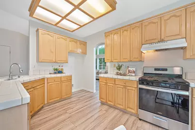 9177 Rizes Way, Elk Grove, CA 95758 - Photo 41