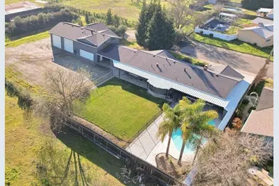 7307 N Roberta Way, Marysville, CA 95901 - Photo 1