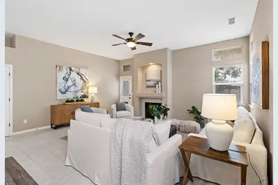 5242 Wyndham Oak Lane, Carmichael, CA 95608 - Photo 9