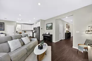 4264 Emerald Gate Ln, Folsom, CA 95630 - Photo 3