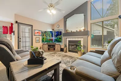 5926 Palm Springs Court, Elk Grove, CA 95758 - Photo 17