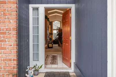 5926 Palm Springs Court, Elk Grove, CA 95758 - Photo 5