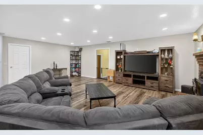 8405 Fernando Way, Elverta, CA 95626 - Photo 15