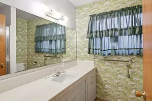 2718 Warwick Ln, Modesto, CA 95350 - Photo 21