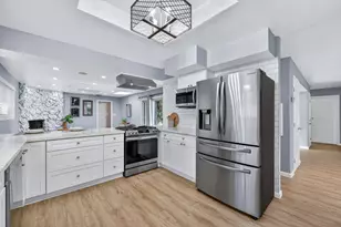 7171 Westmoreland Way, Sacramento, CA 95831 - Photo 17