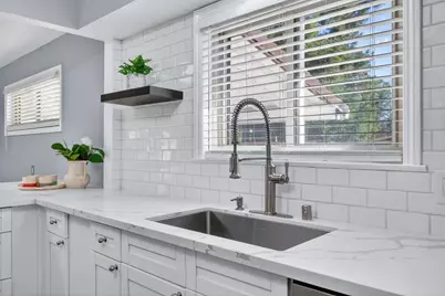 7171 Westmoreland Way, Sacramento, CA 95831 - Photo 19