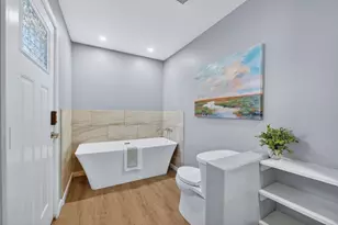 7171 Westmoreland Way, Sacramento, CA 95831 - Photo 31