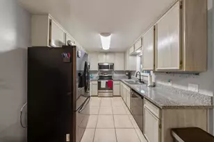 1313 Sharonwood Dr, Modesto, CA 95355 - Photo 9