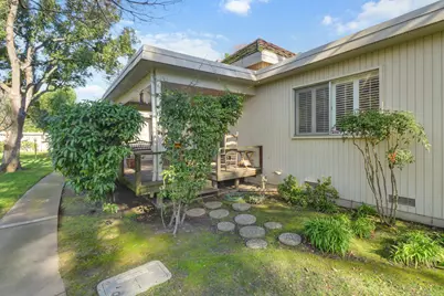 907 Commons Drive, Sacramento, CA 95825 - Photo 35