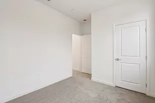 6443 Jacinto Ave, Sacramento, CA 95823 - Photo 25