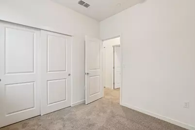 6443 Jacinto Avenue, Sacramento, CA 95823 - Photo 23