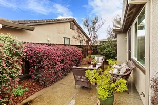 9882 Sheffield Way, Elk Grove, CA 95757 - Photo 37