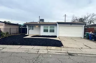 5920 Kelly Way, Sacramento, CA 95824 - Photo 1