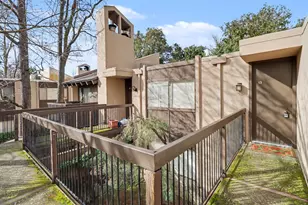 2238 Woodside Ln, Sacramento, CA 95825 - Photo 3