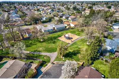 4312 Rosecreek Court, Sacramento, CA 95826 - Photo 39