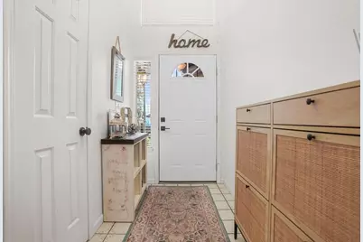 1017 Jayhawk Way, Modesto, CA 95358 - Photo 5