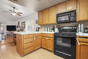 1017 Jayhawk Way, Modesto, CA 95358 - Photo 11