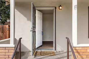 512 N Palm St, Turlock, CA 95380 - Photo 5