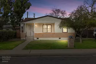 512 N Palm St, Turlock, CA 95380 - Photo 1