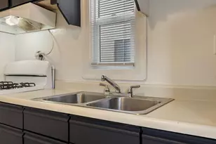 512 N Palm St, Turlock, CA 95380 - Photo 23