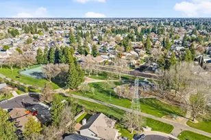 9038 Weeping Fig Way, Elk Grove, CA 95758 - Photo 3