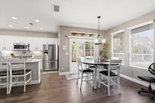 18 Holden Ct, Sacramento, CA 95835 - Photo 11