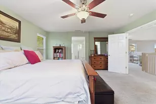 18 Holden Ct, Sacramento, CA 95835 - Photo 25