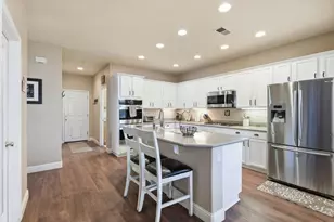 18 Holden Ct, Sacramento, CA 95835 - Photo 13