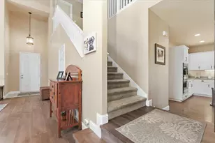 18 Holden Ct, Sacramento, CA 95835 - Photo 7