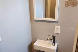 1718 June Dr, Modesto, CA 95350 - Photo 43