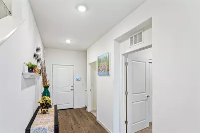 4174 Sally Ride Way, Sacramento, CA 95834 - Photo 7