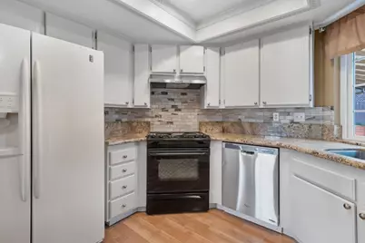 8704 Montiflora Court, Elk Grove, CA 95624 - Photo 11