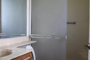 8282 Moorhaven Way, Sacramento, CA 95828 - Photo 7