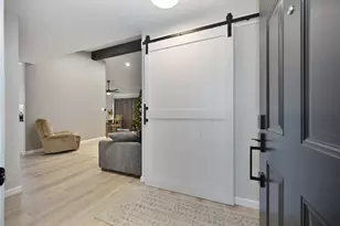 6443 Villa Dr, Sacramento, CA 95842 - Photo 9