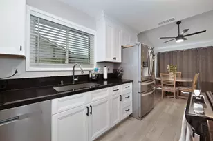 6443 Villa Dr, Sacramento, CA 95842 - Photo 17