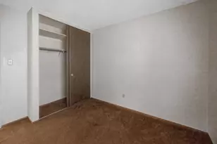 7229 Lawnwood Dr, Sacramento, CA 95828 - Photo 19