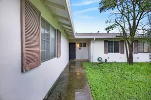 7229 Lawnwood Dr, Sacramento, CA 95828 - Photo 3