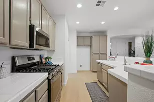 2408 Leonardo St, Davis, CA 95618 - Photo 17