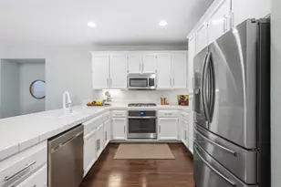 3042 Tintorera Way, Sacramento, CA 95833 - Photo 3