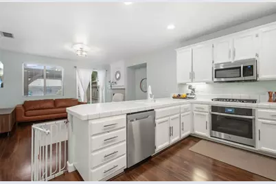 3042 Tintorera Way, Sacramento, CA 95833 - Photo 9