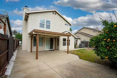 174 Castlewood Avenue, Lathrop, CA 95330 - Photo 37