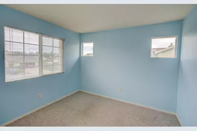 174 Castlewood Avenue, Lathrop, CA 95330 - Photo 33